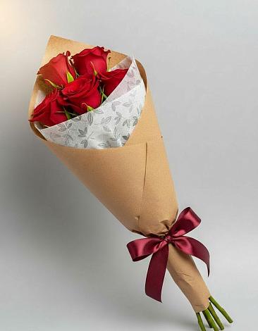 Букет цветов из: Розы в Иргаклам